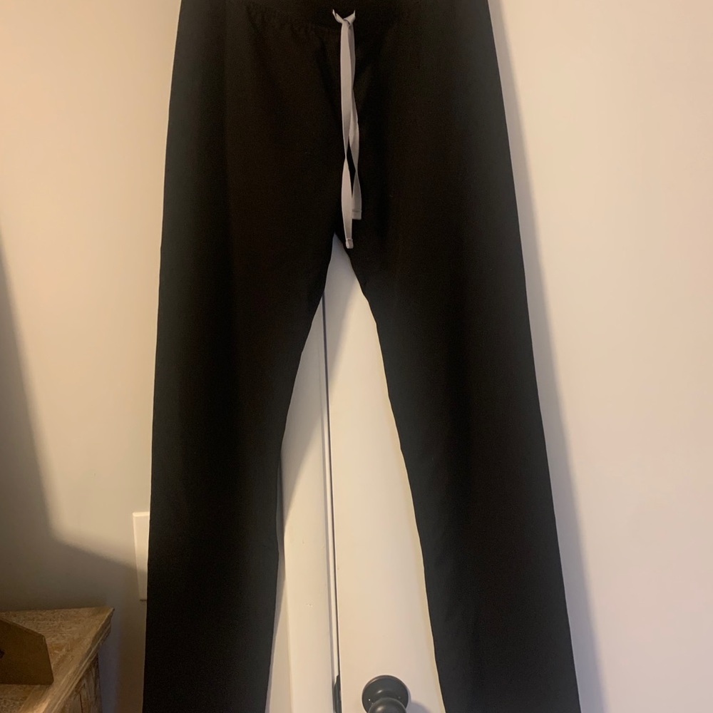 Women’s XS Tall Figs scrub pants